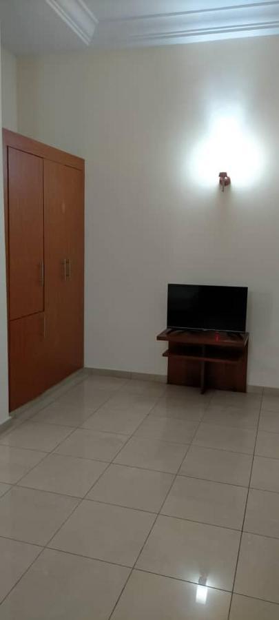 Hôtel Marbella Lomé Extérieur photo